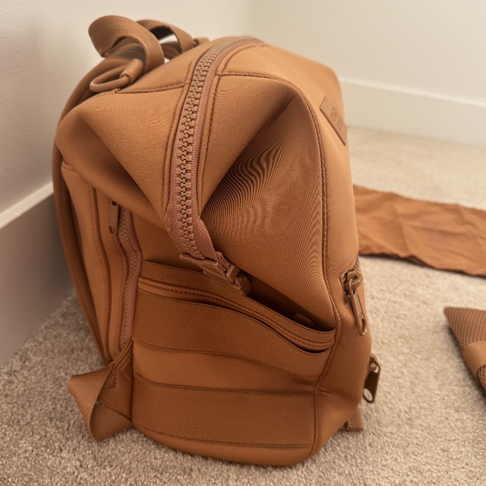 Dagne Dover Indi Neoprene Diaper Backpack, Sz Medium, Color Camel - Picture 5 of 10